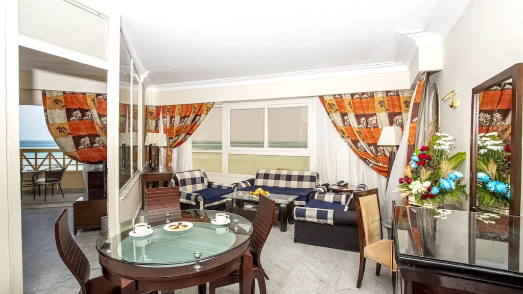 الفندق إيه أم سى رويال - الغردقة